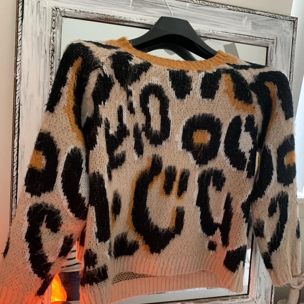 Leopard print Sweater